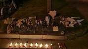 南大女博士跳楼身亡 校园自发默哀 知情人：疑遭导师针对压力大