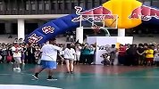 CBA-马布里现身花式上篮大赛 与球迷玩的不亦乐乎-新闻