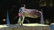搞笑-20120322-疯狂的美国全民大冲关第4季集锦16-18 史上最虐人最搞笑节目
