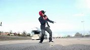 户外极限-20120209-机械哥公路上大跳机械舞