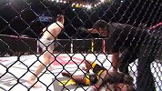 UFC-15年-本周最佳KO：提尔骑乘位砍瓜切菜暴打无名小卒（9月30日）-精华