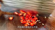白菜炖豆腐饭店卖28，在家做成本只需5元，鲜香入味越吃越香