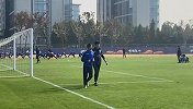归化新星出战江苏德比成疑 萧涛涛单独训练+慢跑