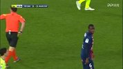 第53分钟卡昂球员奥尼安格黄牌