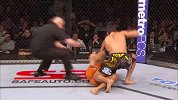 UFC-14年-本周最佳KO：町田龙太率性飞脚一击毙敌 穆尼奥兹举手投降恍若隔世（12月11日）-精华