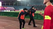 站直了别趴下! 国足小将拼尽全力仍失利 高准翼难掩痛苦谢场时泪奔