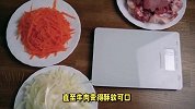 红酒炖牛肉，不仅在于其丰富的口感，更在于那独特的烹饪工艺