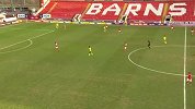 第17分钟巴恩斯利球员帕尔默射门 - 被扑