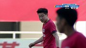 陕西突然长传策动攻势 张爽后点头槌攻门偏出