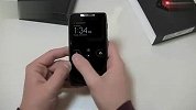 全球最薄双核Droid RAZR开箱详测