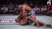 UFC-14年-本周最佳KO：罗梅罗膝盖冲击 斯塔克斯倒地饱受重拳（1月2日）-专题