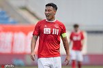 险造冲突！ 马格利卡进球后对四川队长陈涛犯规吃到黄牌