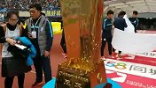 中甲-中甲冠军奖杯亮相大连一方主场 赛后静候夺冠典礼-花絮