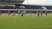 足球-14年-日本队集训香川真司归队 与老友畅谈引粉丝尖叫-新闻