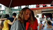 看球也要看美女！法国夺冠庆祝 金发萌妹神似“猩红女巫”