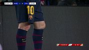 麦克托米奈变线防守连拉带拽 梅西强硬生吃遭拦无奈叉腰