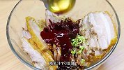 梅菜扣肉怎么做简单又好吃？大厨教正确做法，鲜香软糯轻松起虎皮