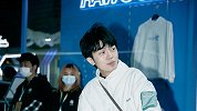 姜云升现身潮流展引关注 弹壳ICE透露未来音乐计划