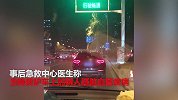 轿车故意阻挡救护车 病人受颠簸呕吐不止