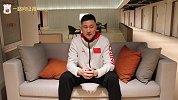 国家队主帅杜锋接受采访：球员都有小伤在身 主要以恢复训练为主