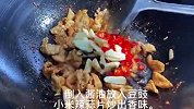 五花肉炒苦瓜的家常简单做法，鲜嫩脆爽肉片不腥不柴，超下饭