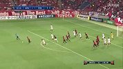 下半场补时第4分钟浦和红钻球员槙野智章射门 - 打偏