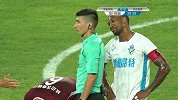 邹宇成飞铲对手被直接罚下 呼和浩特保级雪上加霜