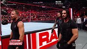WWE-18年-RAW第1317期未播画面 捍卫者霸气退场 斯特劳曼手持公文包倒地不起-花絮