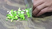 大厨教你毛血旺的家常做法，步骤详细，麻辣鲜香，下酒下饭都不错