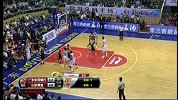 CBA-1314赛季-常规赛-第5轮-鲍威尔篮下轻松得分 山东队防守出现了漏洞-花絮