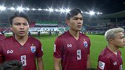 阿联酋泰国步入球场 东道主球迷拉巨型TIFO为主队助威