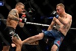 UFC7场比赛狂扫180+腿 “扫腿狂魔”能否狙击小鹰？