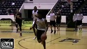 街球-14年-全美初中联赛：7尺巨人全攻全守 双手暴扣-专题