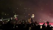 篮球-18年-要出道的节奏？詹姆斯抢镜Drake演唱会秀劲歌热舞-专题