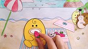 手绘定格动画：小蜜鸭一家去海边旅行，水果便当吃得美滋滋！