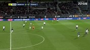 第83分钟第戎球员阿马尔菲塔诺抢断成功