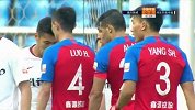 阿德里安角球落点精准 元敏诚力压后卫头球攻门