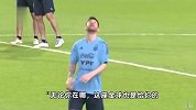 再次刷新纪录！36岁梅西第8次获金球奖！梅西：献给马拉多纳