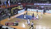 CBA-1415赛季-常规赛-第30轮-威廉姆斯上篮不中 自己拿到篮板再上得手（天津vs东莞）-花絮