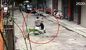 幼儿园老师车被偷园长“硬核悬赏”抓贼：孩子免费读三年
