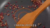 一年四季都可以吃家常腌蒜苔，脆嫩爽口，开胃又下饭，久放不坏
