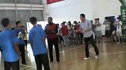 篮球-13年-帕克2013中国行：跑赴雅安变身帕教练-花絮