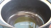 周末在家不想做饭就来一锅西红柿泡面，味道十足，太解馋了