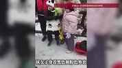 女子雪山排队“冻晕”被抬走，景区回应：喝热水后缓过来了