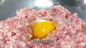 5分钟轻松搞定满口爆汁的“韭菜猪肉馅”饺子！厨房小白也能做好