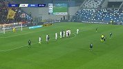 第11分钟萨索洛球员贝拉尔迪射门 - 被扑