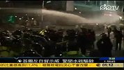 韩民众举行反自由贸易示威 警方用水炮驱散
