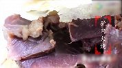 【美味食刻】驴肉火烧这样的平民美食 边吃还能边拉家常