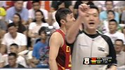 中国男篮-15年-中立男篮对抗赛G3:立陶宛球员上篮 阿联霸气封盖-花絮