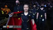 沧海一声笑！张伟丽身披国旗登场